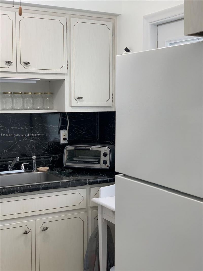 2111 NE 42nd Ct, Unit 103W, Lighthouse Point, FL 33064 Photo