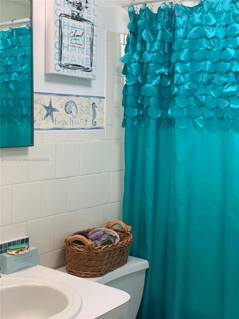 2111 NE 42nd Ct, Unit 103W, Lighthouse Point, FL 33064 Photo