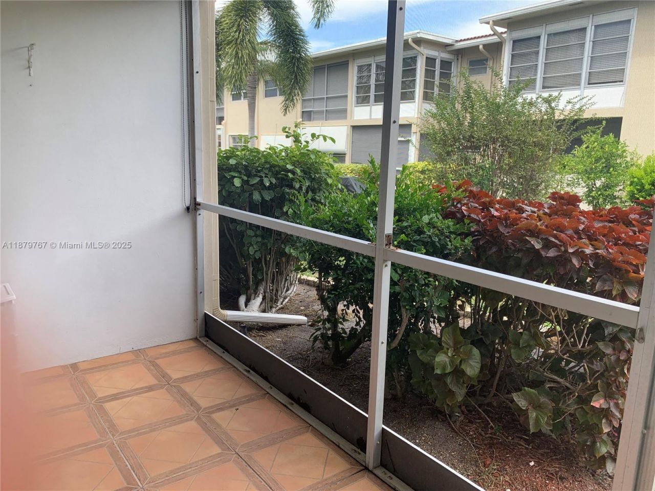 2111 NE 42nd Ct, Unit 103W, Lighthouse Point, FL 33064 Photo