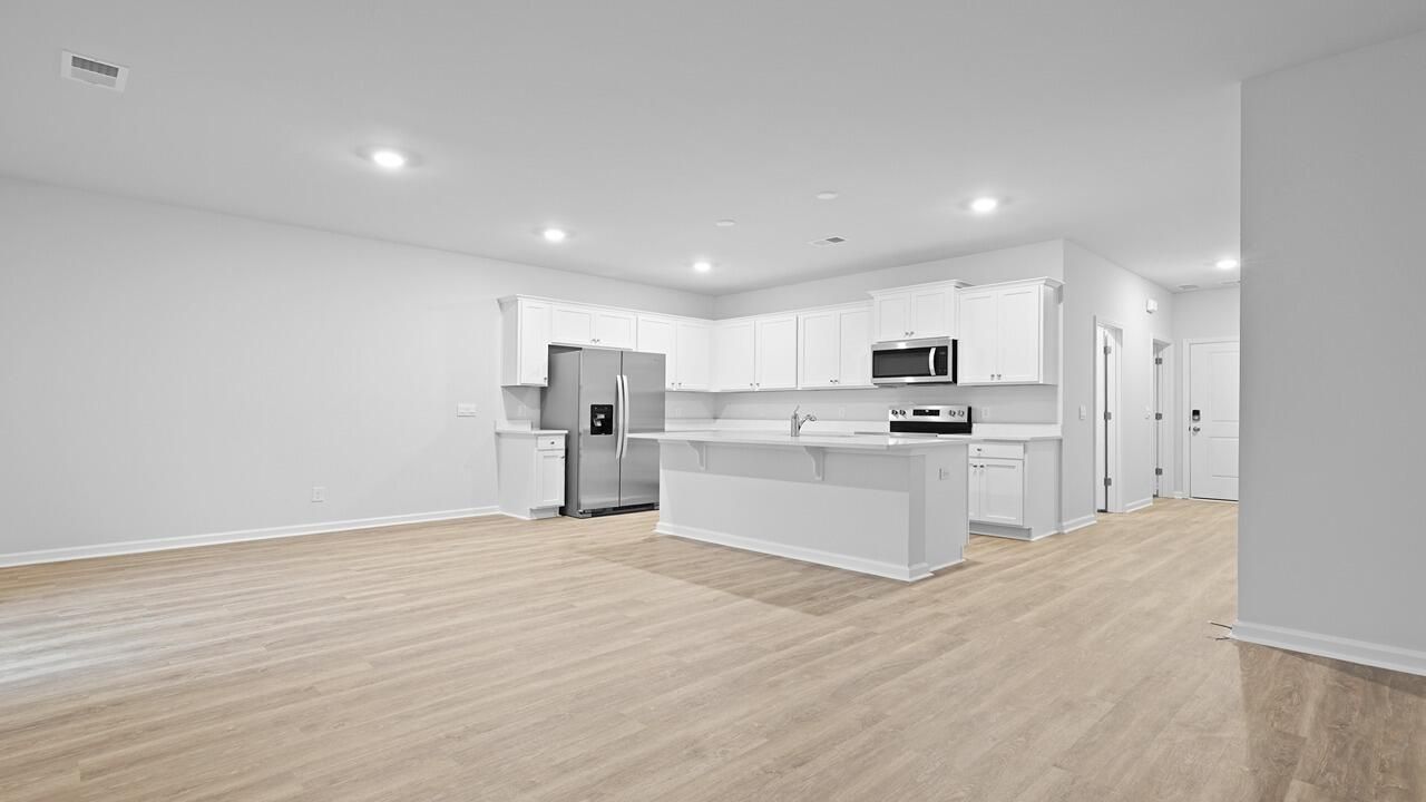 208 Garbon Drive Photo 7