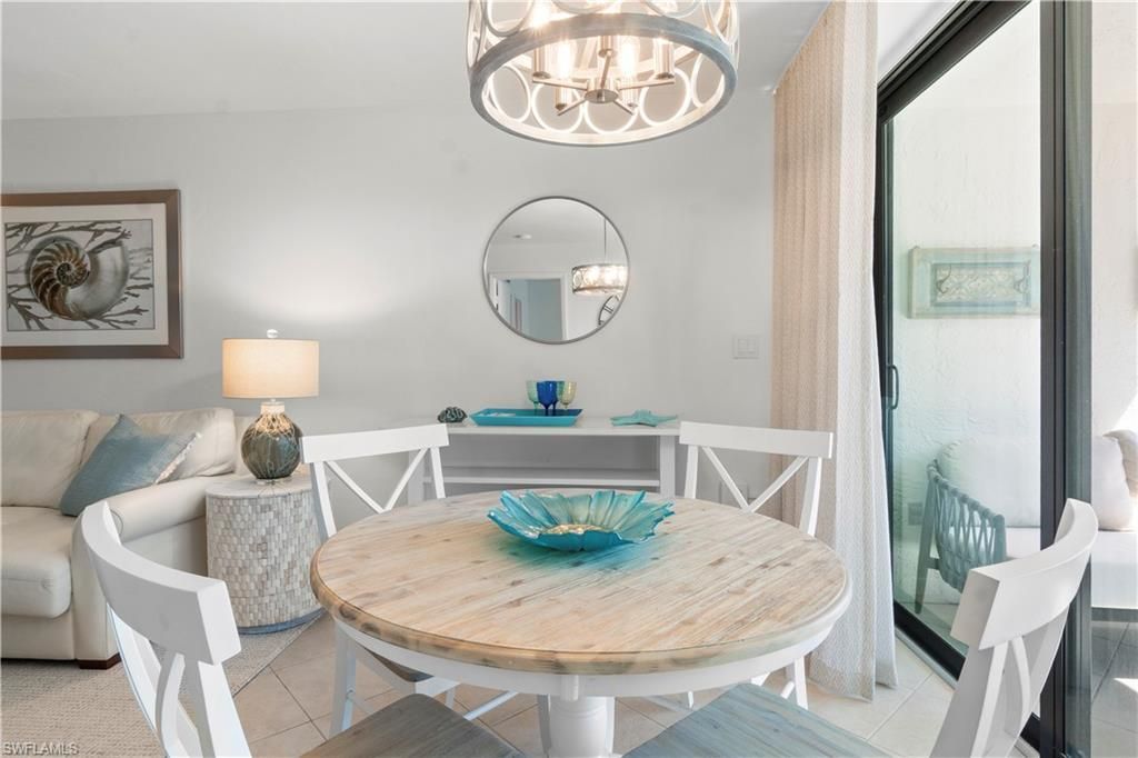 271 Southbay Dr, Unit 225, Naples, FL 34108 Photo