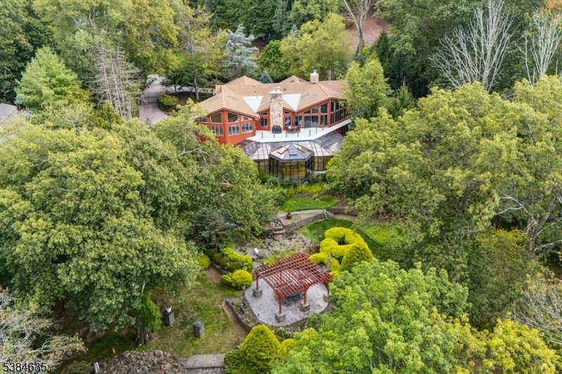 951 Scioto Dr, Franklin Lakes, NJ 07417 Main Photo