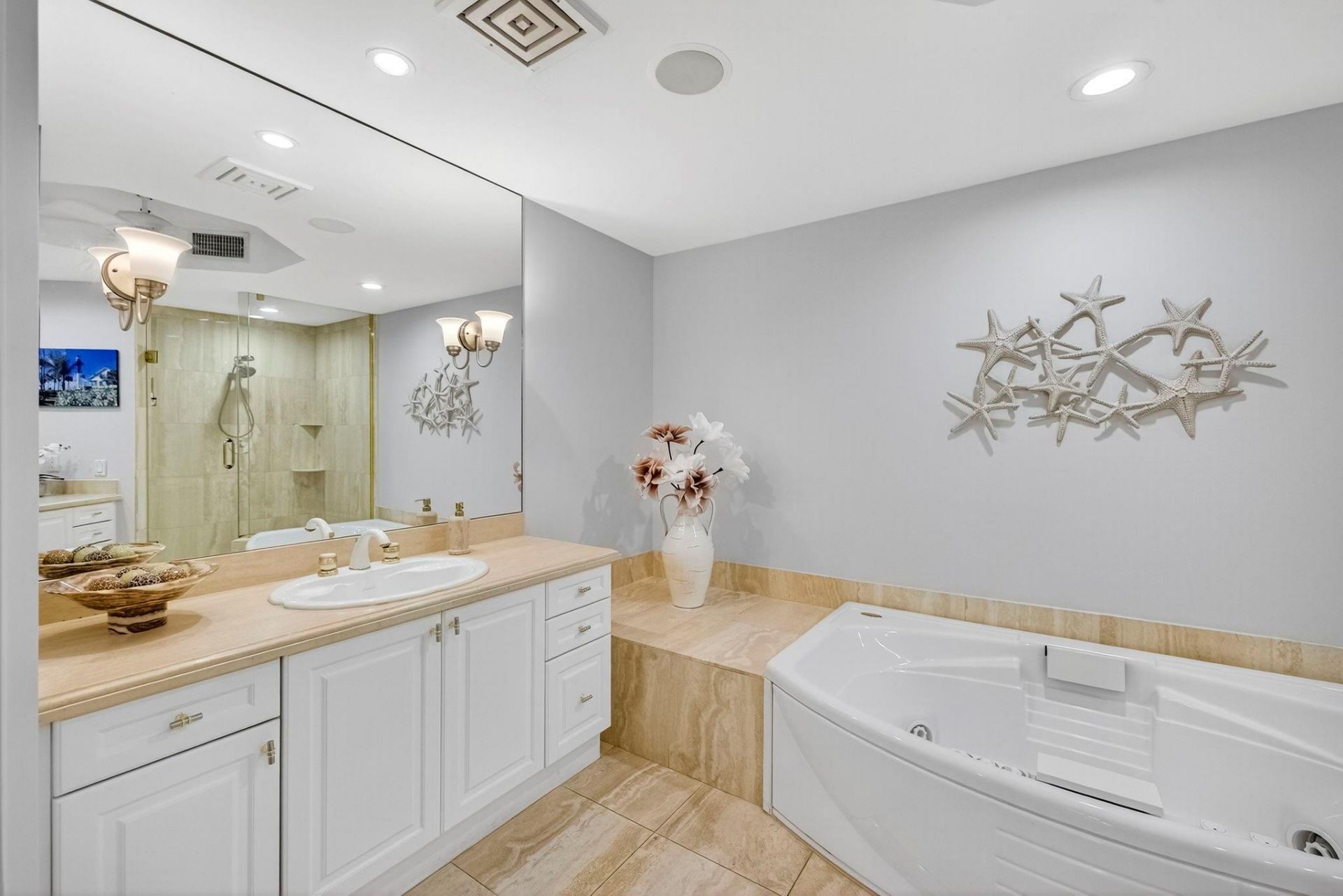 1228 Hillsboro Mile, Unit 203, Hillsboro Beach, FL 33062 Photo