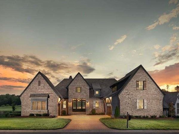 2655 Club Drive, Gainesville, GA 30506