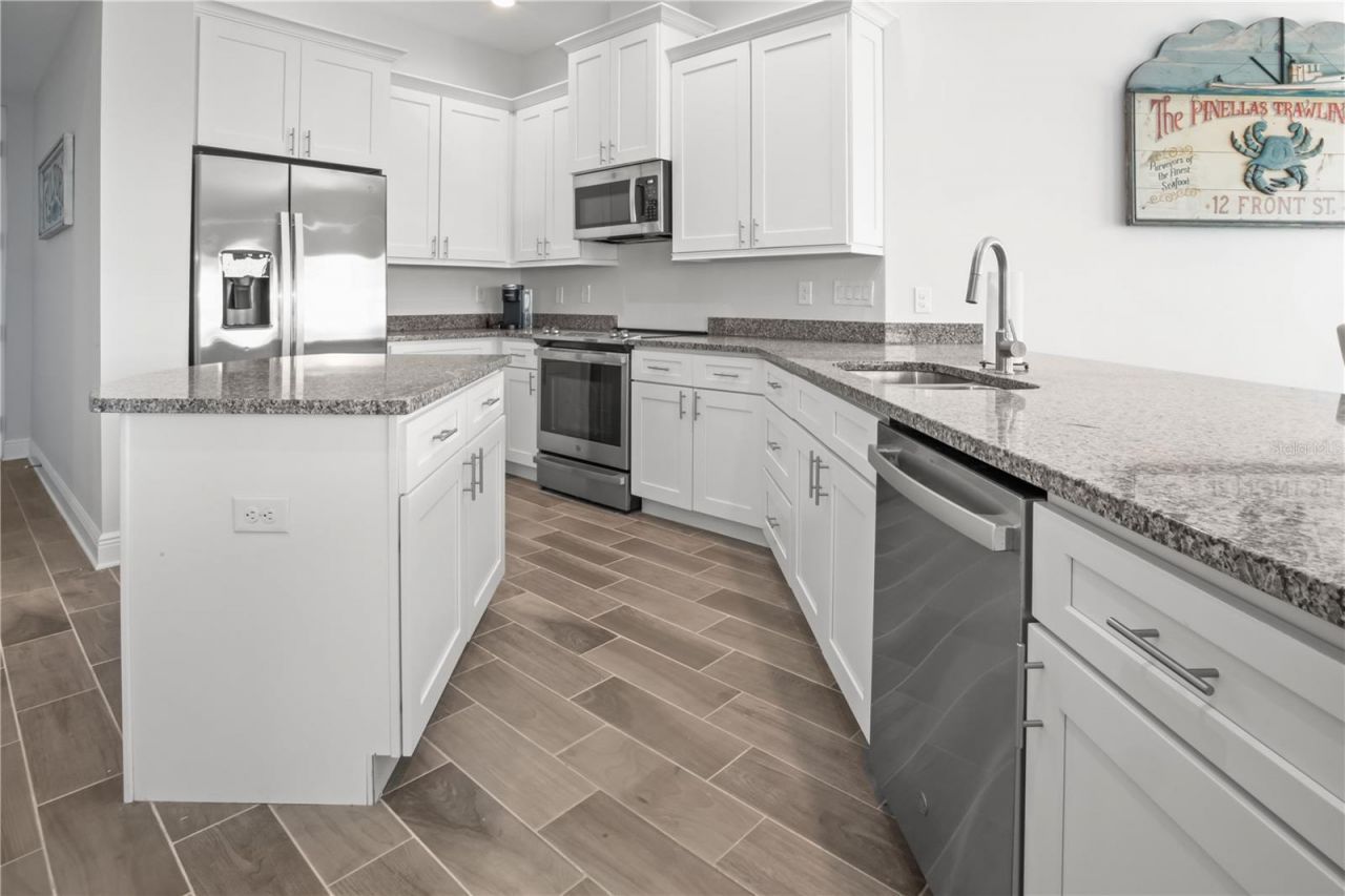 7611 34th Ave W, Unit 302, Bradenton, FL 34209 Photo