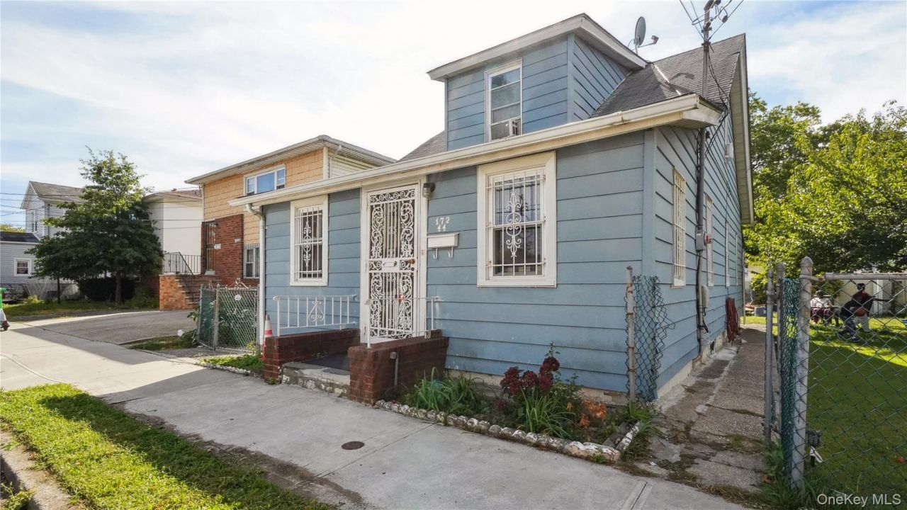 172-44 126th Ave, Jamaica, NY 11434 Main Photo