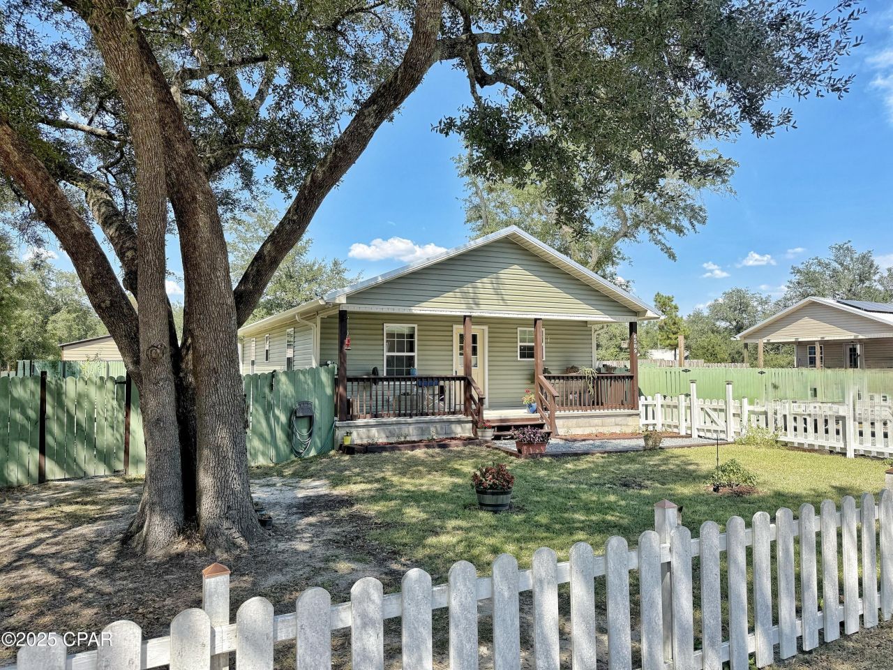 6589 Grand Oak Loop, Grand Ridge, FL 32442 Main Photo