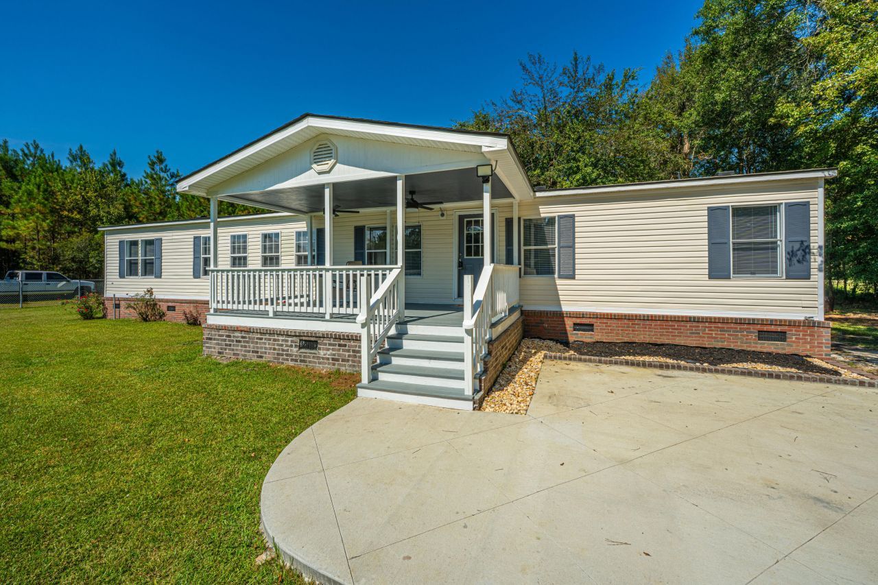 406 Fairwoods Lane Photo 4