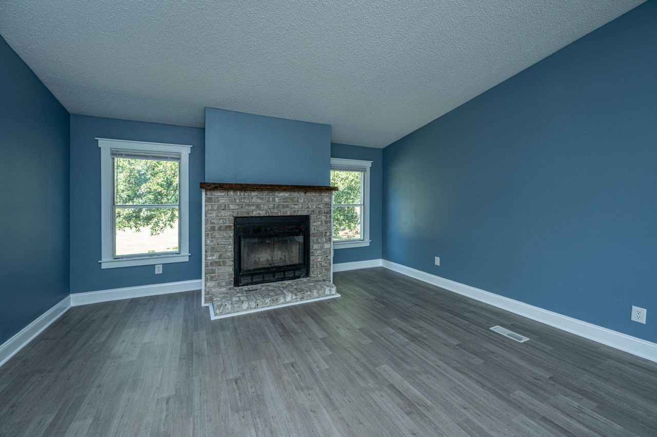 406 Fairwoods Lane Photo 9