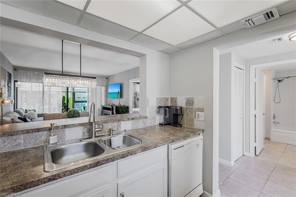 807 River Point Dr, Unit 102D, Naples, FL 34102 Photo