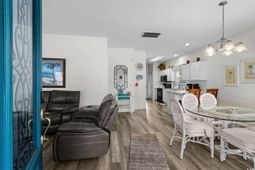 6001 Z71 S Kings Hwy. photo 4