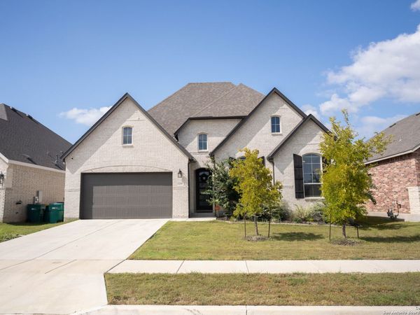 119 Huntwick Dr, Boerne, TX 78006