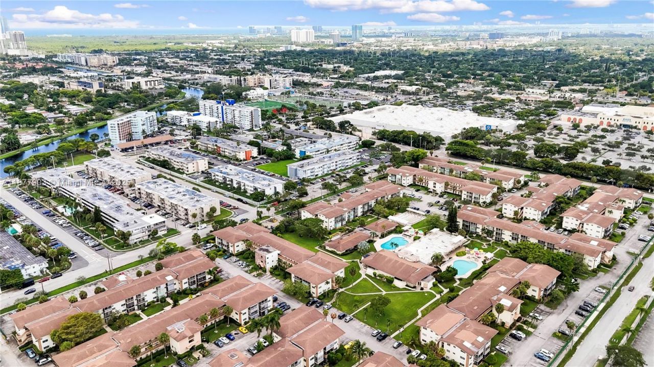 16900 NE 14th Ave, Unit 204, Miami, FL 33162 Photo
