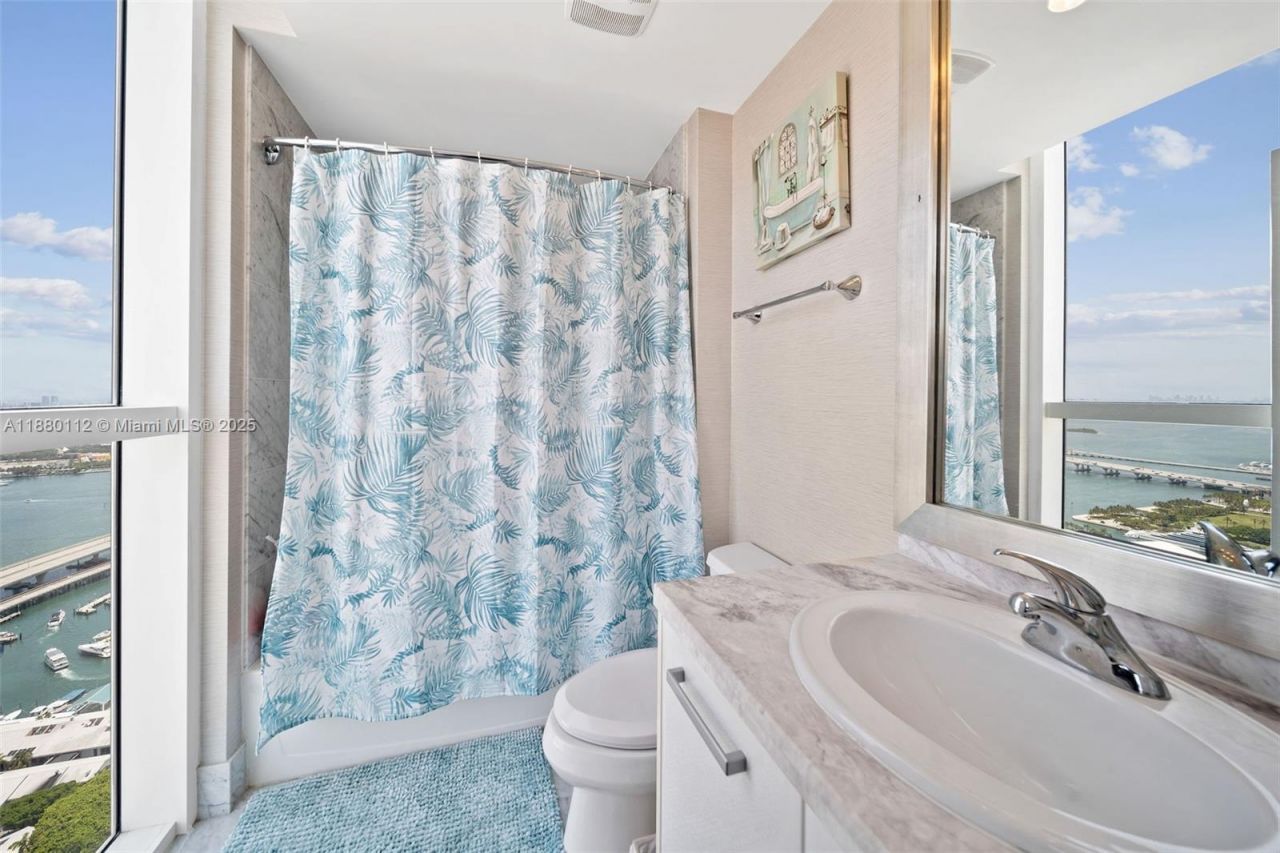 244 Biscayne Blvd, Unit 4608, Miami, FL 33132 Photo