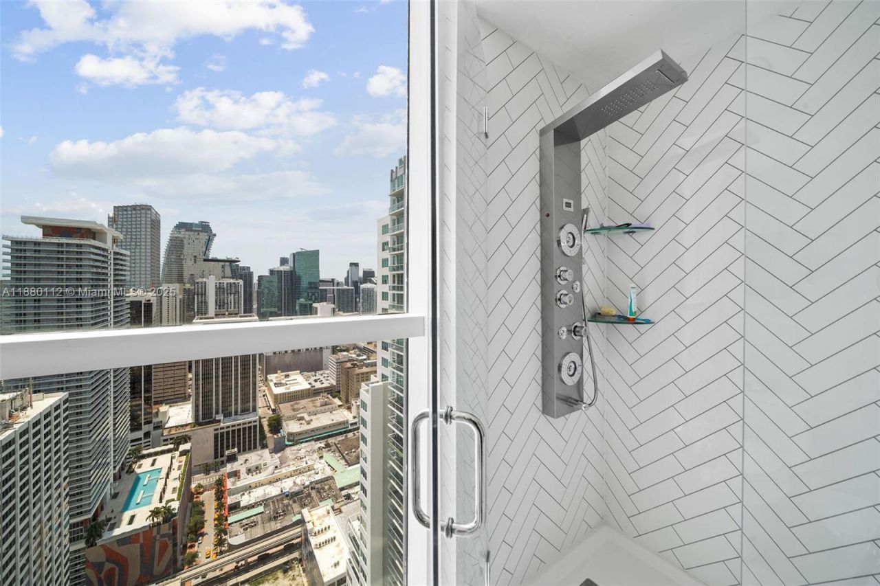 244 Biscayne Blvd, Unit 4608, Miami, FL 33132 Photo