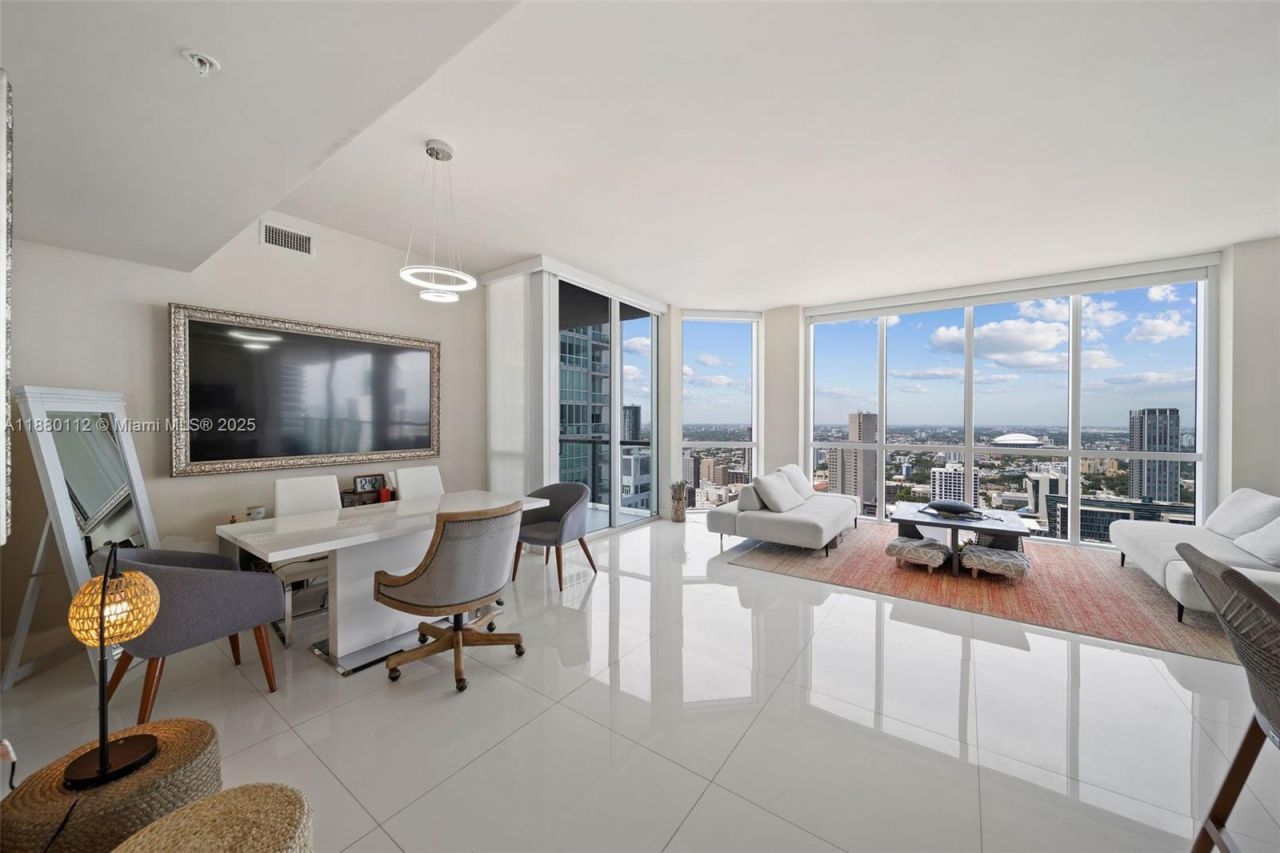 244 Biscayne Blvd, Unit 4608, Miami, FL 33132 Photo