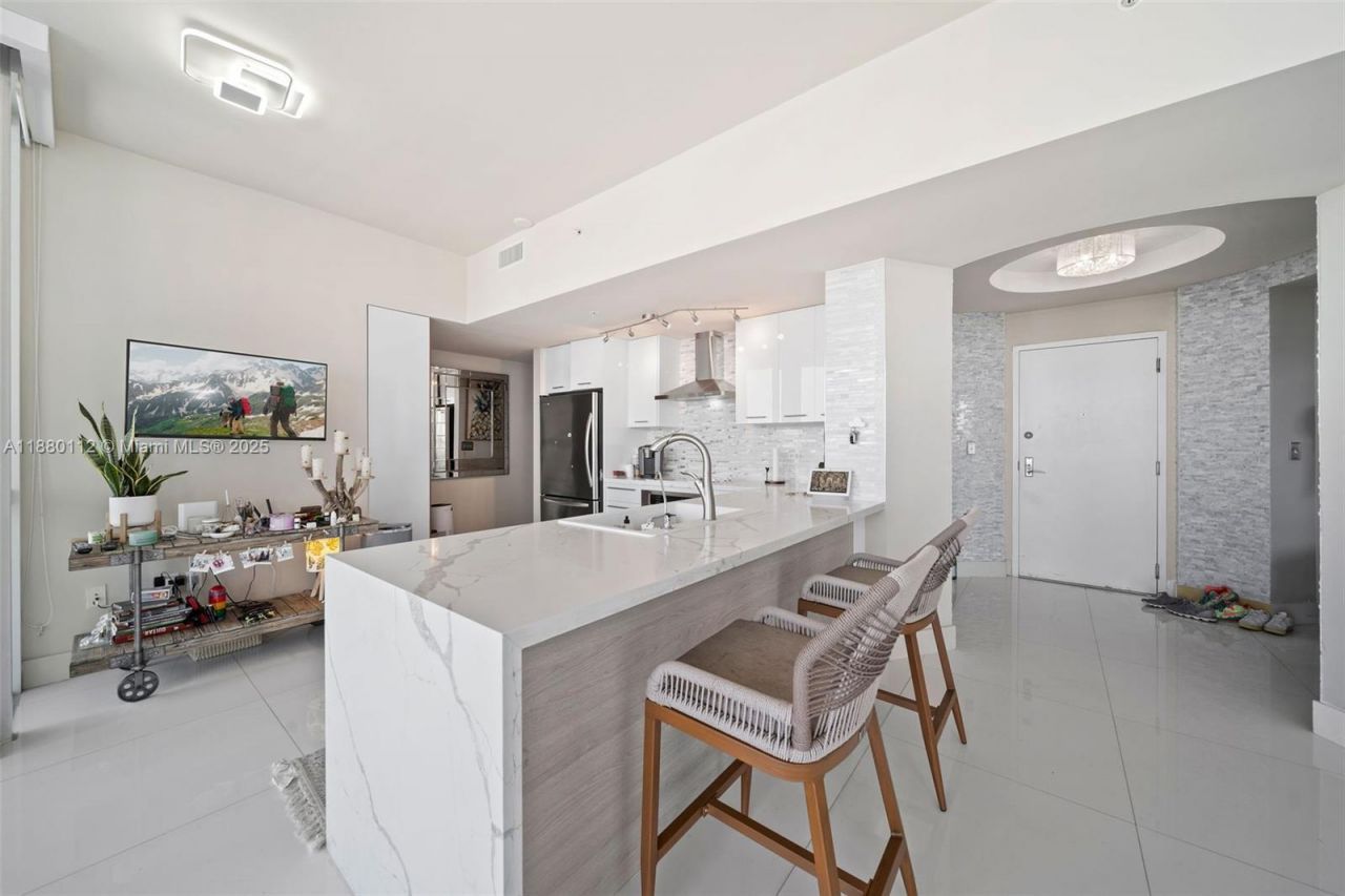 244 Biscayne Blvd, Unit 4608, Miami, FL 33132 Photo