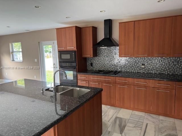 200 NE 44th St, Miami, FL 33137 Photo