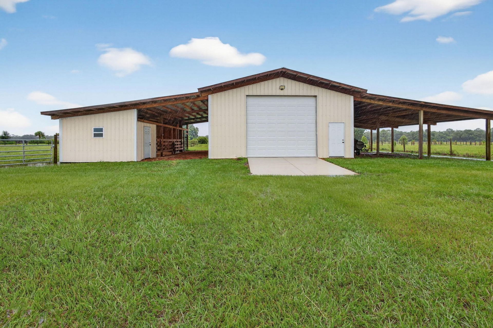 13227 SE 56th Circle, Okeechobee, FL 34974 Photo