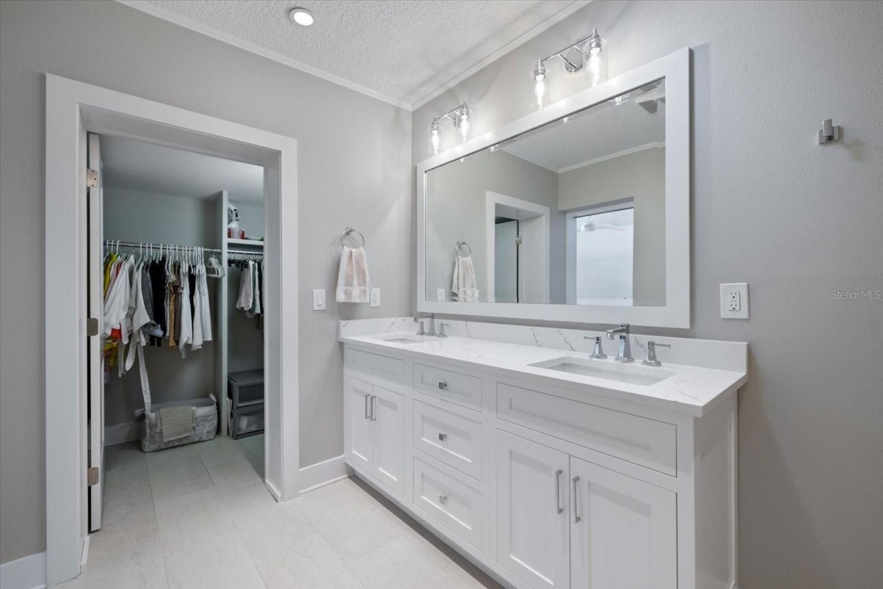 106 N Blvd Of The Presidents, Sarasota, FL 34236 Photo