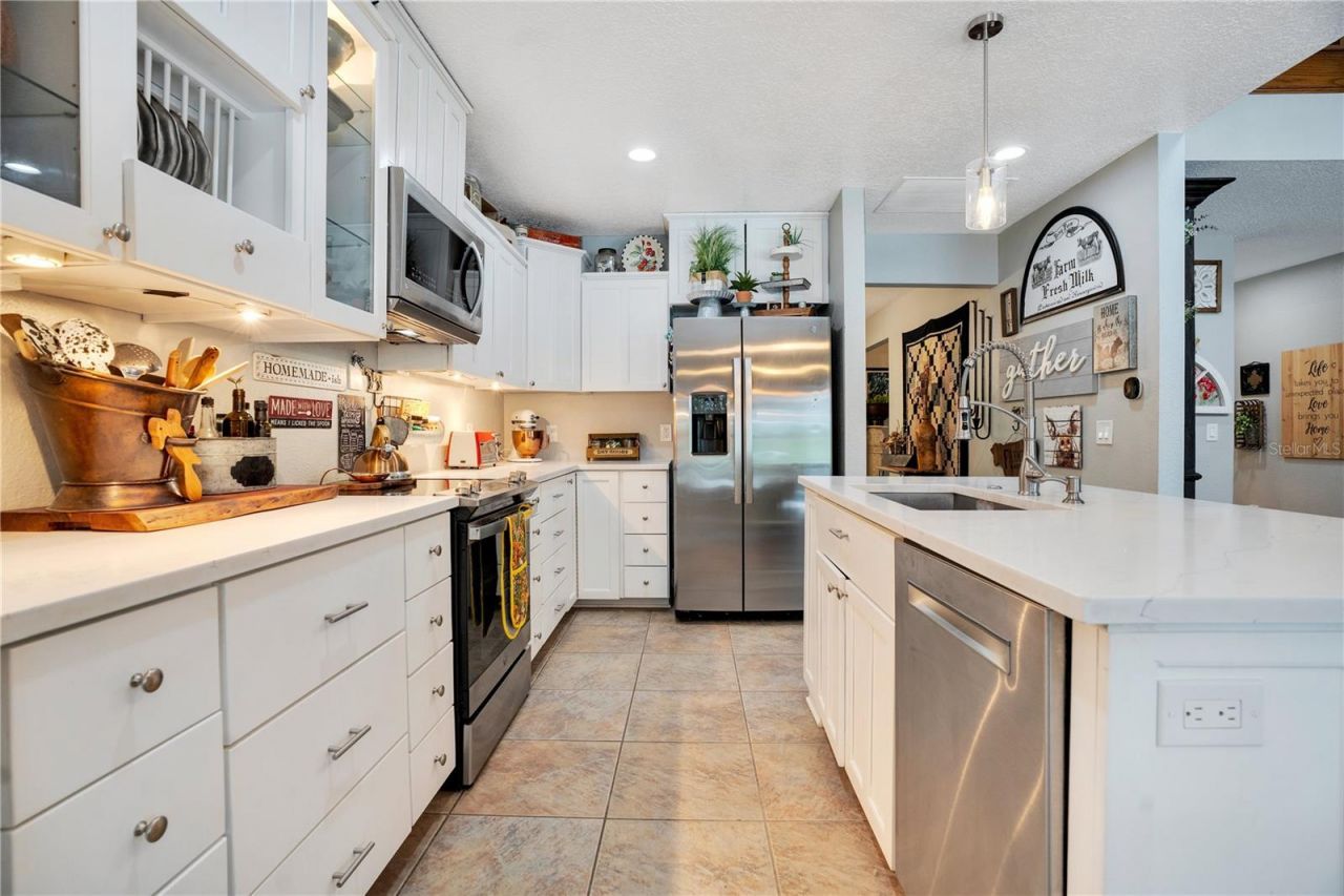 5150 Banana Point Drive, Okahumpka, FL 34762 Photo