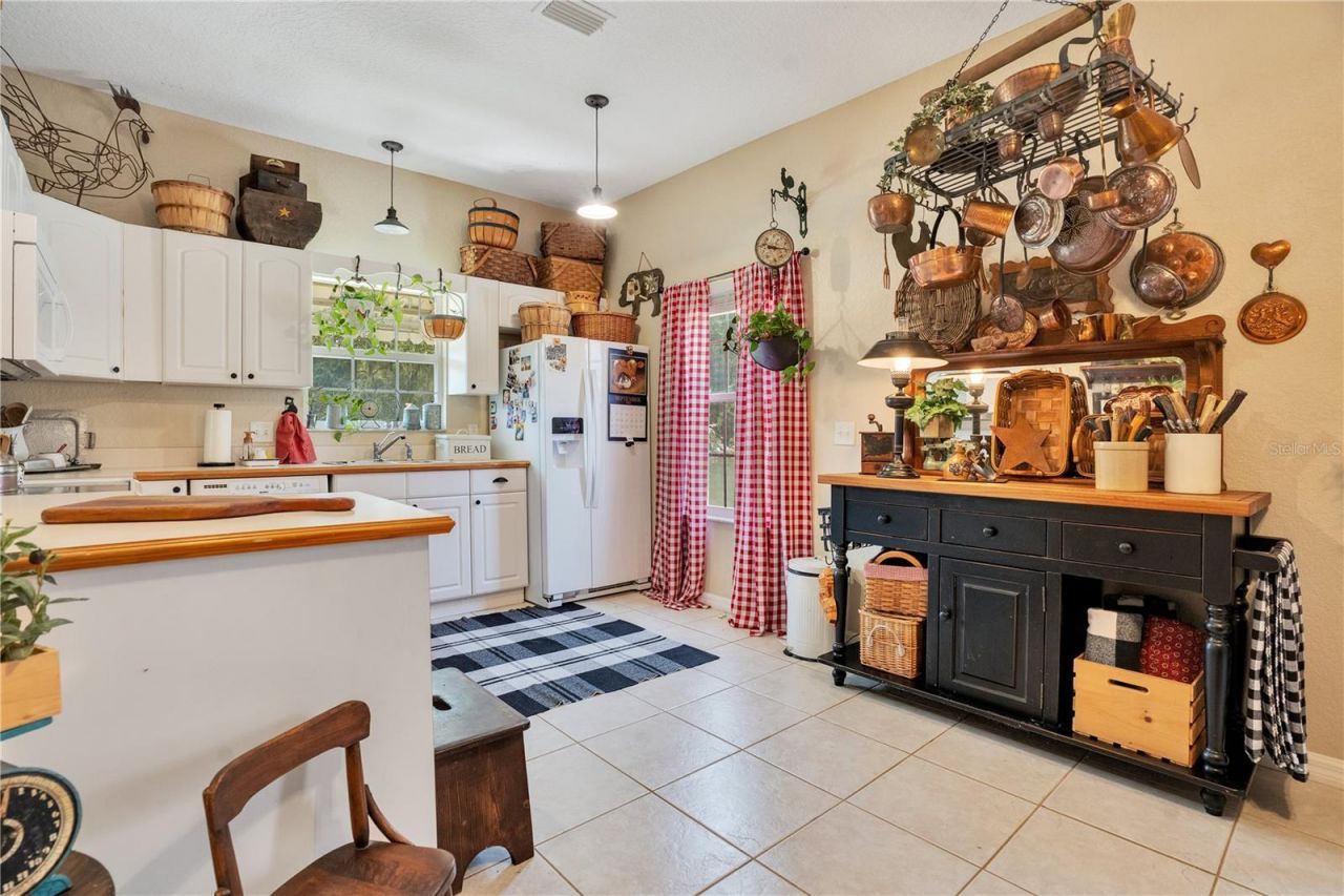 5150 Banana Point Drive, Okahumpka, FL 34762 Photo