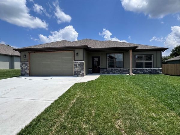 810 Timberline Drive, Cameron, MO 64429