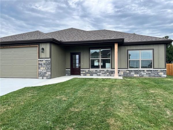 810 Timberline Drive, Cameron, MO 64429