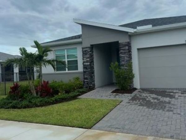10495 SW Orana Dr, Port St Lucie, FL 34987