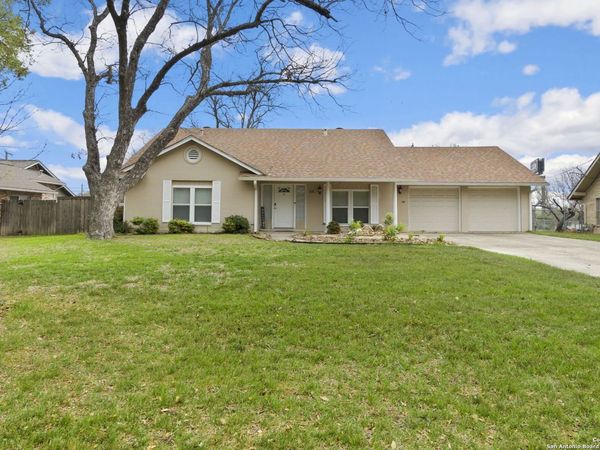 116 S Gardenview, Castle Hills, TX 78213