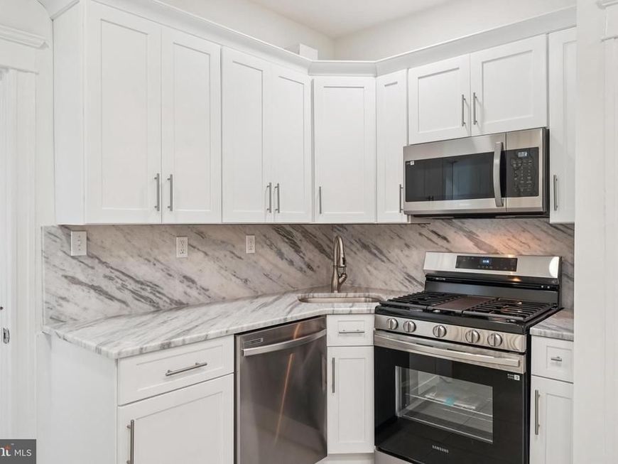 3853 17th Street, Philadelphia, PA 19140 Main Photo