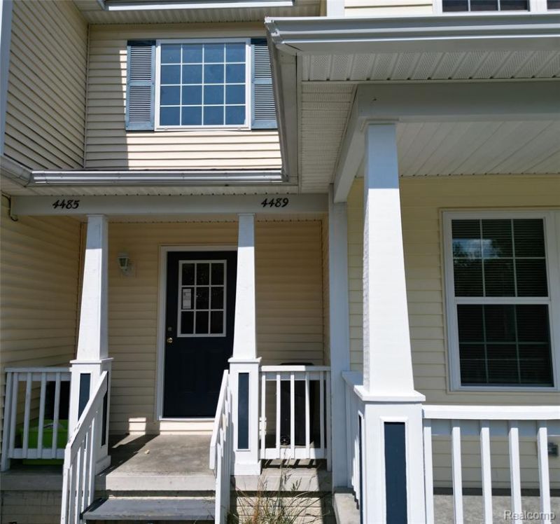 4489 Home Town, Flint Township, MI 48506 Main Photo