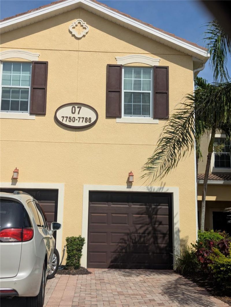 7770 Moonstone Drive, Unit 7-104, Sarasota, FL 34233 Main Photo
