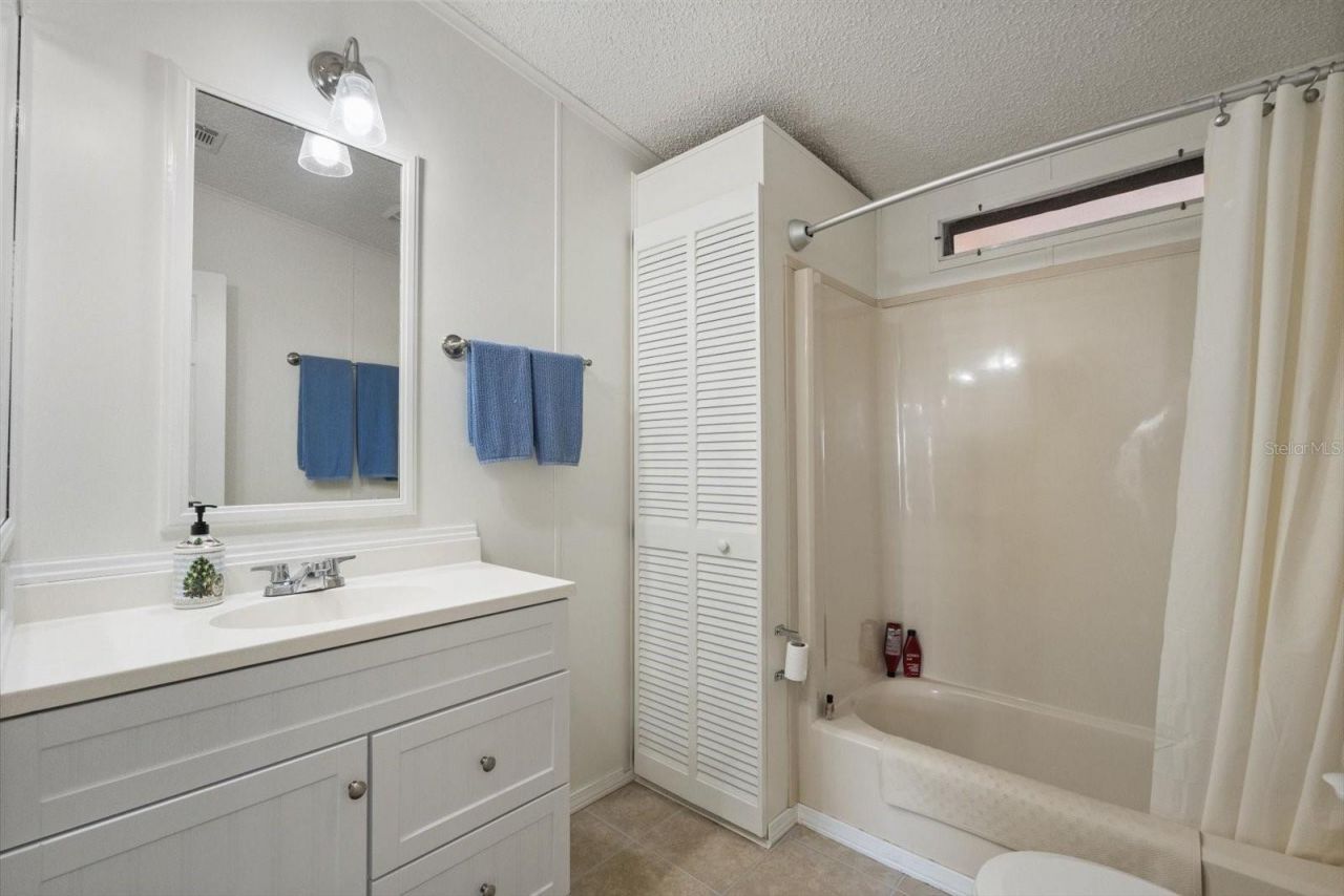 5707 45th Street E, Unit 68, Bradenton, FL 34203 Photo