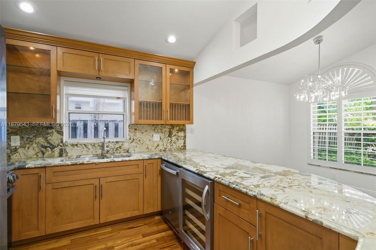 605 SW 15th St, Fort Lauderdale, FL 33315 Photo