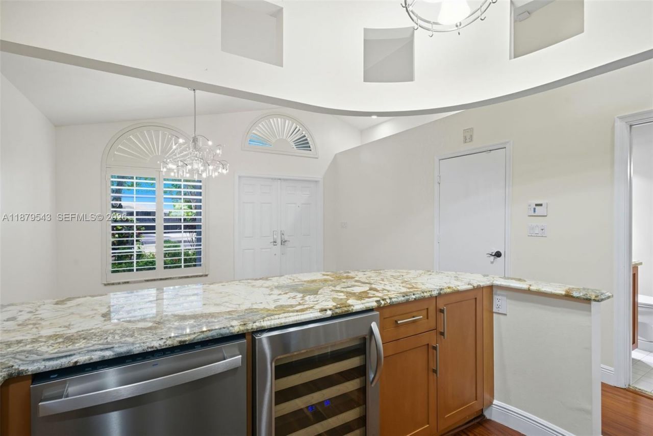 605 SW 15th St, Fort Lauderdale, FL 33315 Photo