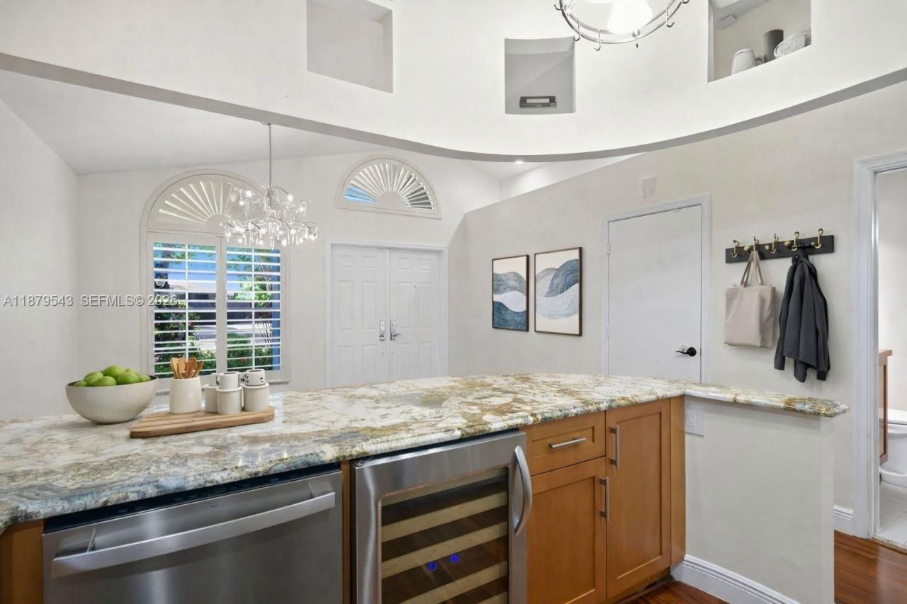 605 SW 15th St, Fort Lauderdale, FL 33315 Photo