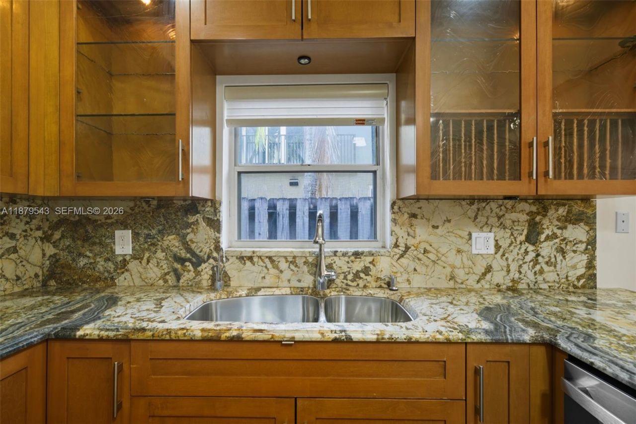 605 SW 15th St, Fort Lauderdale, FL 33315 Photo