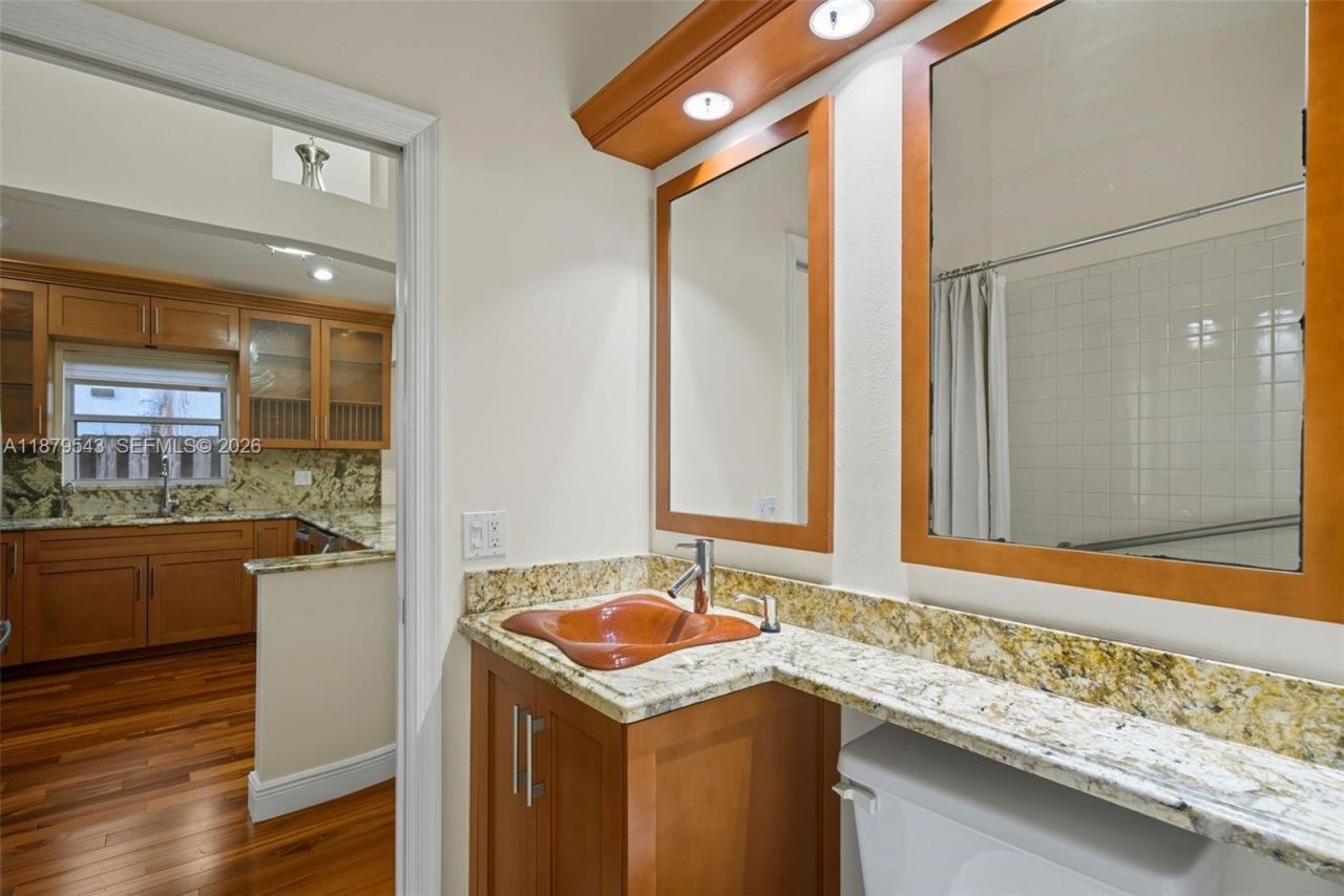 605 SW 15th St, Fort Lauderdale, FL 33315 Photo