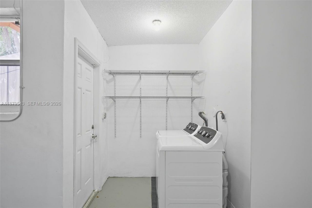 605 SW 15th St, Fort Lauderdale, FL 33315 Photo