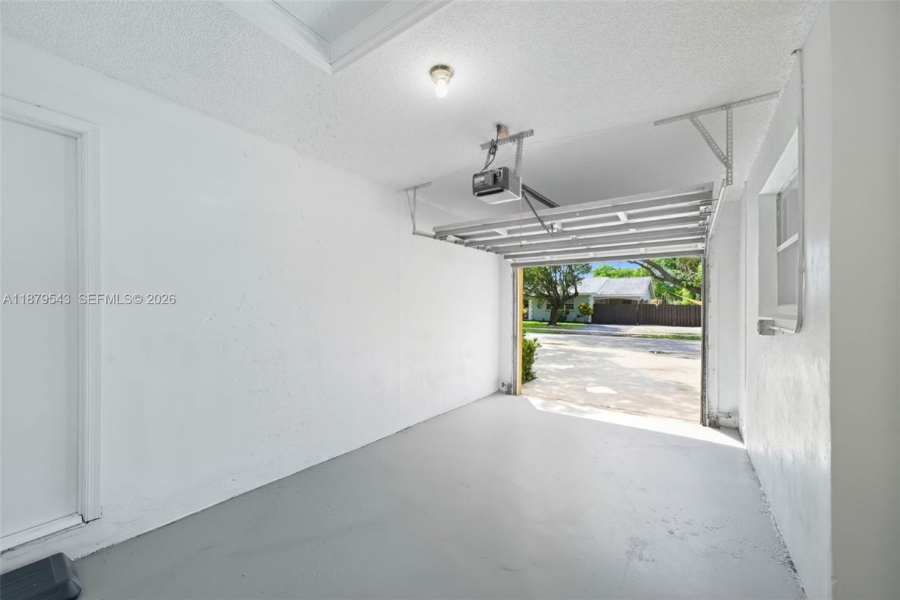 605 SW 15th St, Fort Lauderdale, FL 33315 Photo