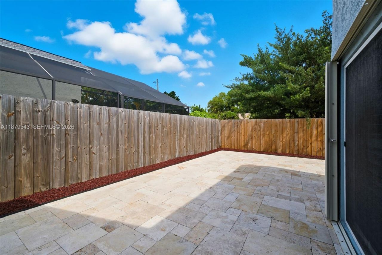 605 SW 15th St, Fort Lauderdale, FL 33315 Photo