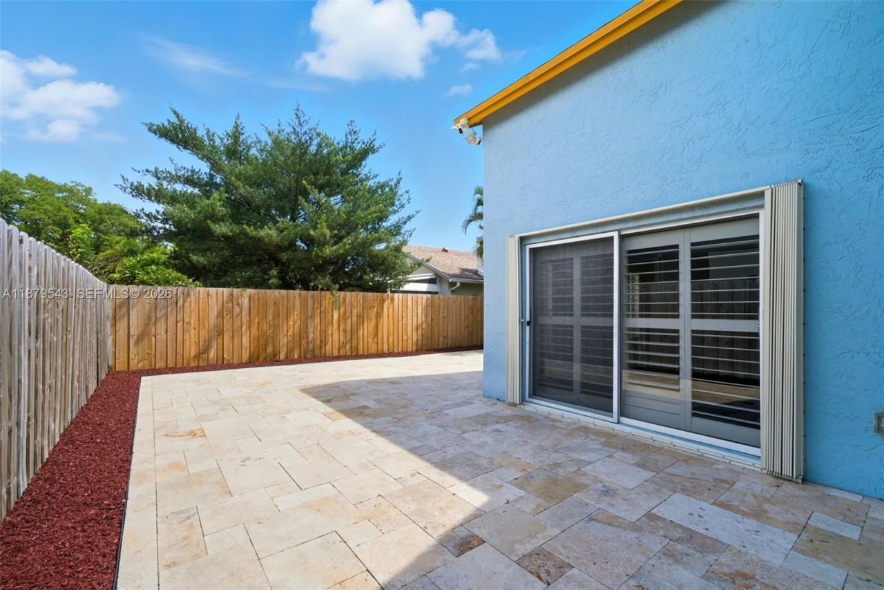 605 SW 15th St, Fort Lauderdale, FL 33315 Photo