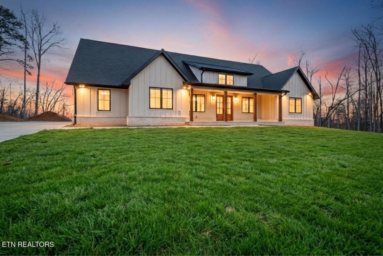 1015 Eastridge Pass Monterey, TN 38574