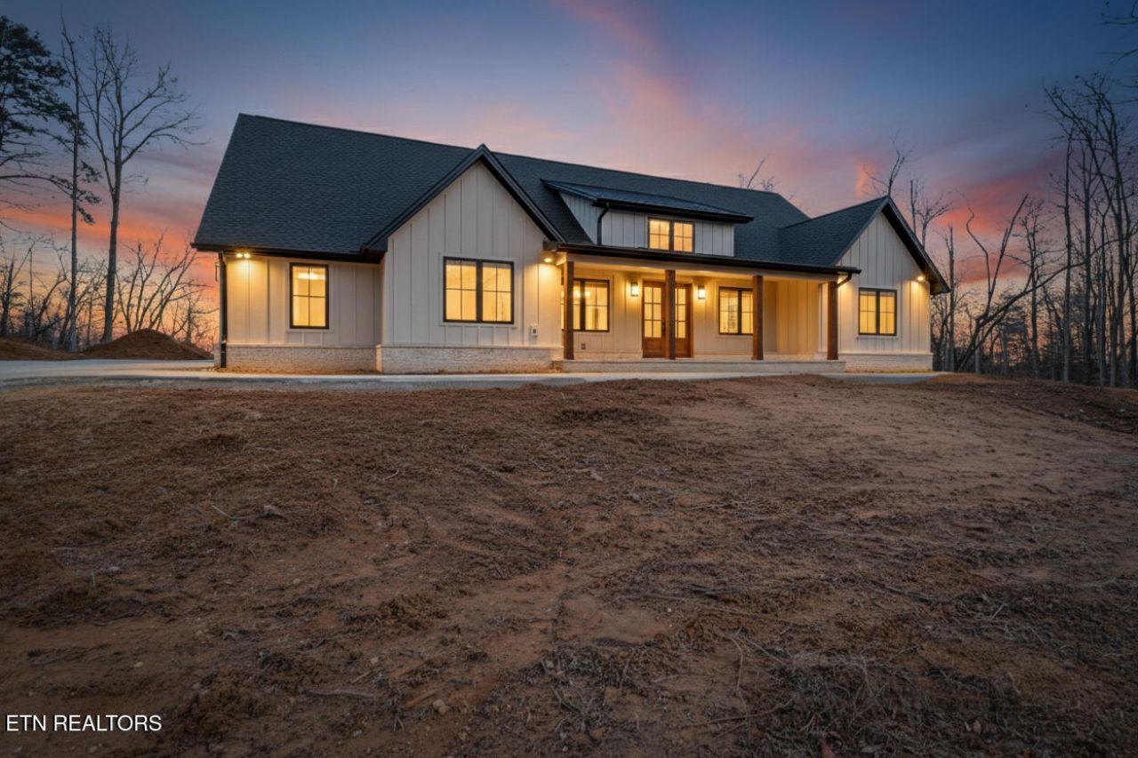 1015 Eastridge Pass Monterey, TN 38574