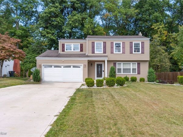 3995 Longhill Drive SE, Warren, OH 44484