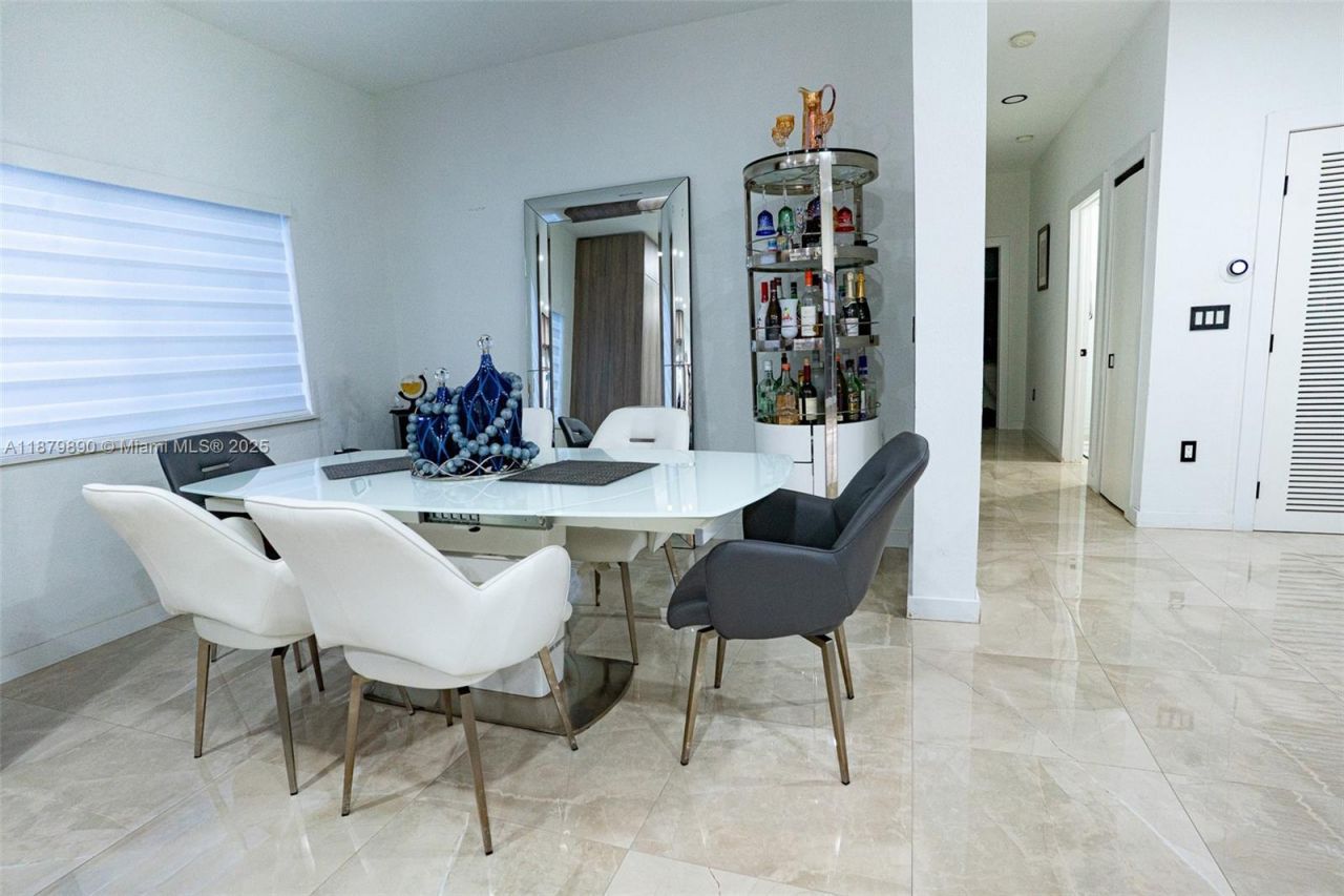 1407 SE 7th St, Homestead, FL 33033 Photo