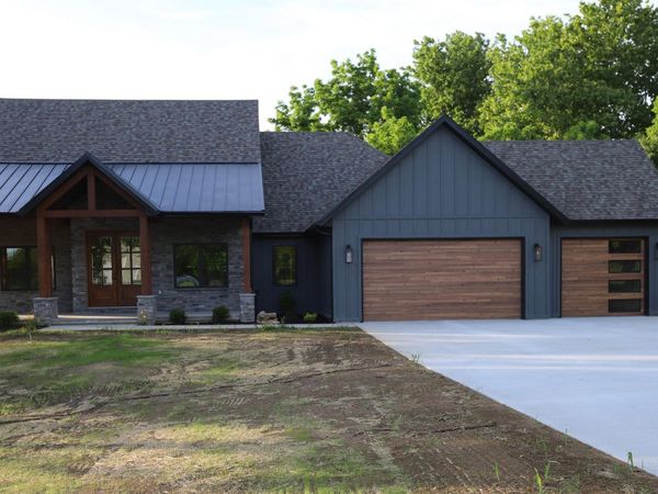 303 Crystal Valley Rd, Clever, MO 65631