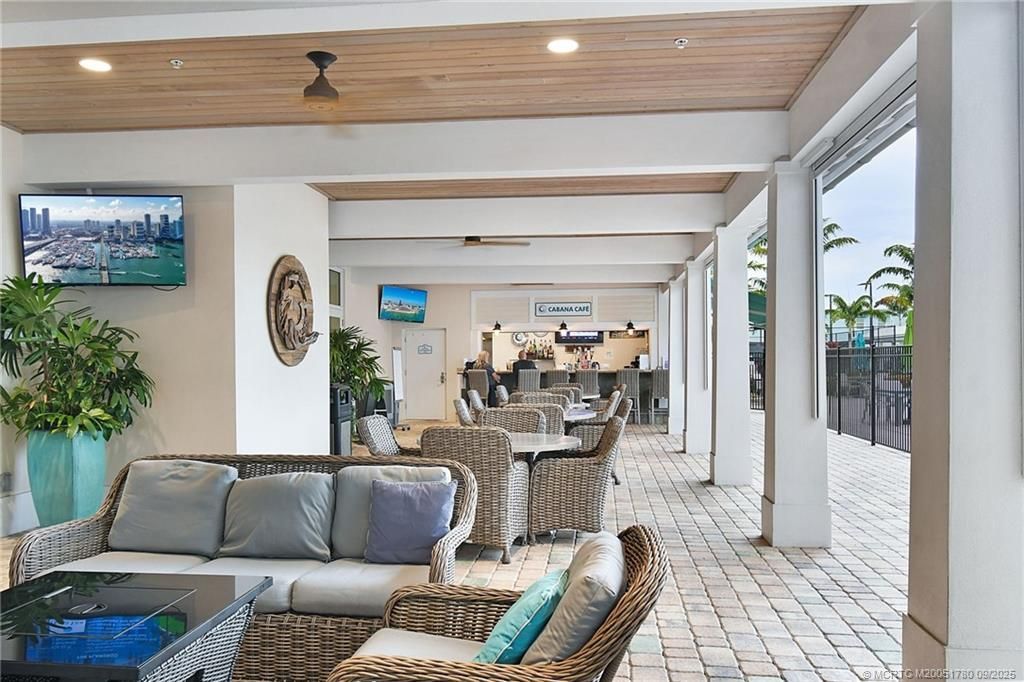 257 NE Coastal Drive, Jensen Beach, FL 34957 Photo