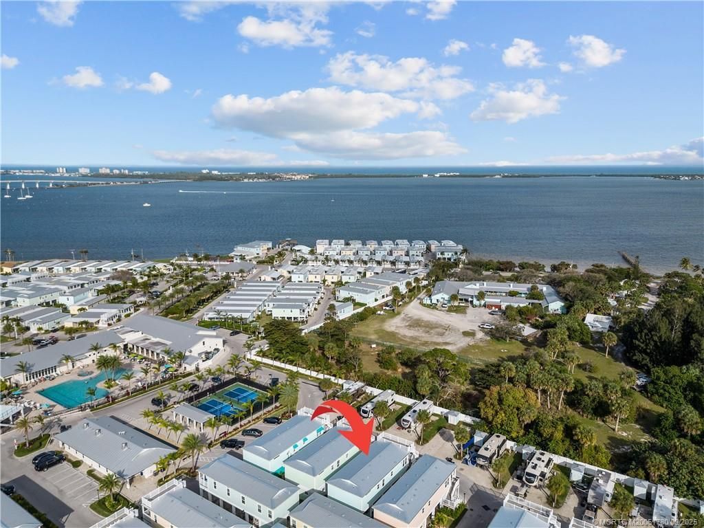 257 NE Coastal Drive, Jensen Beach, FL 34957 Photo